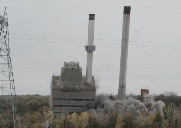 Xcel demolishes coal plant in Granite Falls