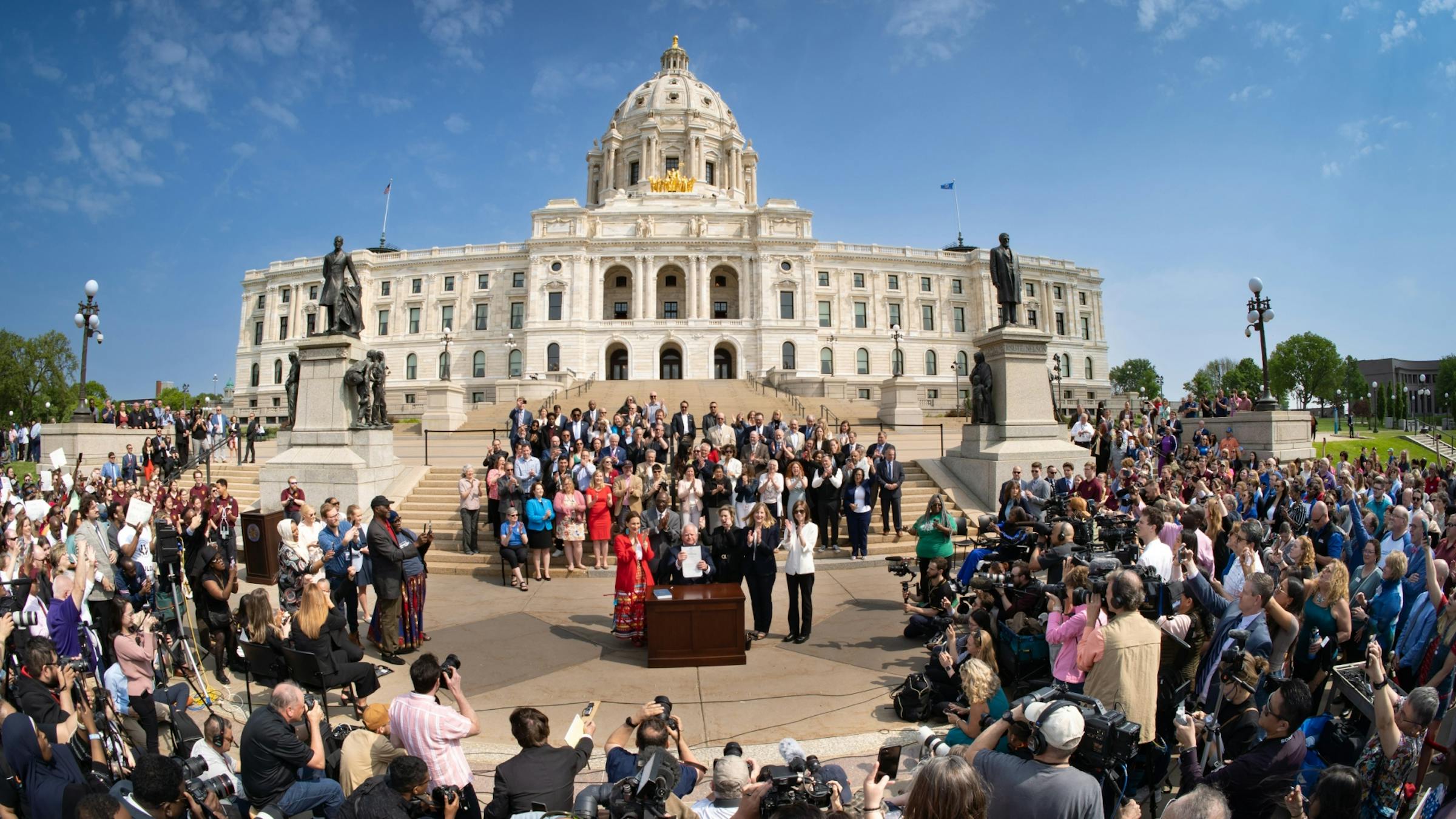 www.startribune.com