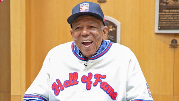 Oliva walks down memory lane at Baseball Hall of Fame