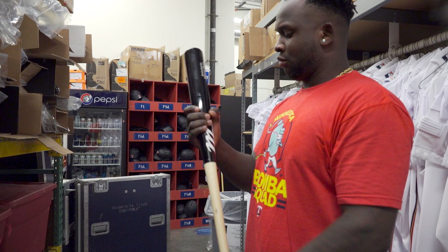 Twins fans hit home run fever