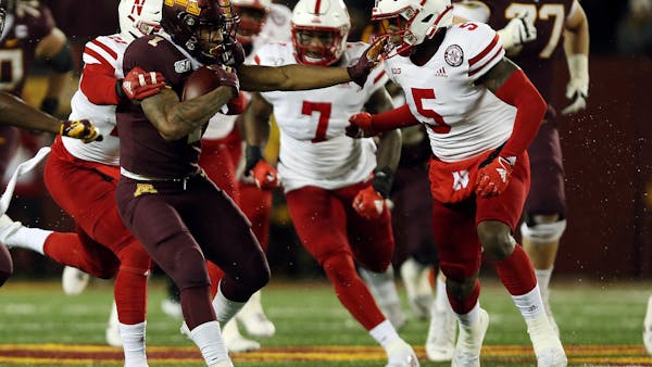 Gophers' Rodney Smith on team's talented running backs