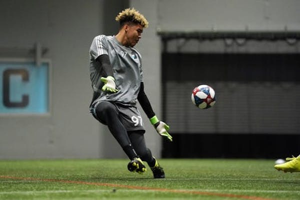 United rookie goalkeeper goes distance in 1-0 victory