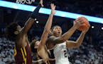 Oturu's career-high 32 points not enough for Gophers at Penn State
