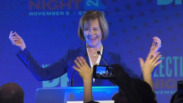 Tina Smith returns to D.C. after election win
