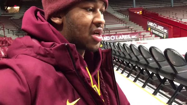 Gophers' Eric Curry talks about his progress