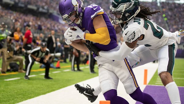 Will Thielen, Mahomes play Sunday? We'll know just before gametime