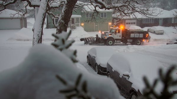 Time-lapse of February's record-breaking snowfall