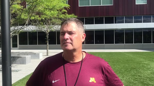 Gophers running back Smith finds old form and a new hairstyle