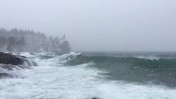 Winter's calling: Waves crash around Split Rock Lighthouse