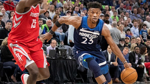Wolves coach, players talk about Butler's trade request