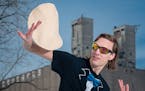 Minnesota pizza dough thrower is one of the best in world at 'pizza acrobatics'
