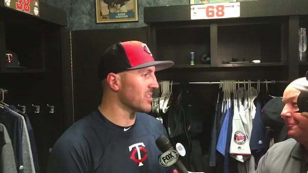 Parker returns to Twins after checking on pregnant wife