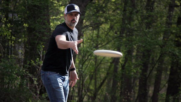 Stay-at-home meant time to create disc golf course for Dellwood neighbors