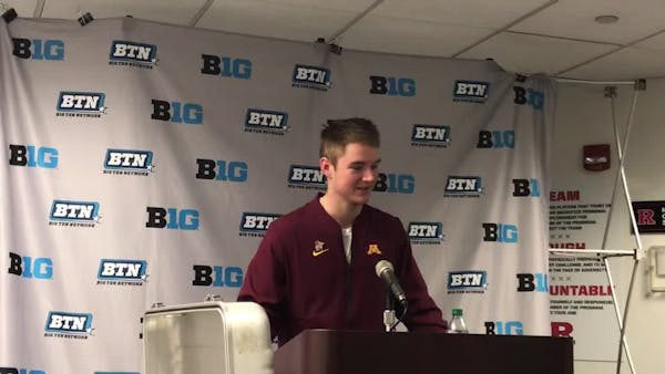 Two cheers: O'Brien makes emotional debut as Gophers roll Rutgers 42-7