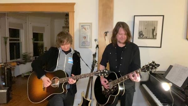 Soul Asylum performs mini-concert from home