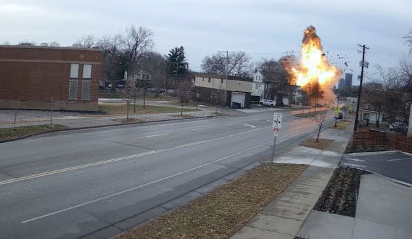 Video shows moment of St. Paul house explosion