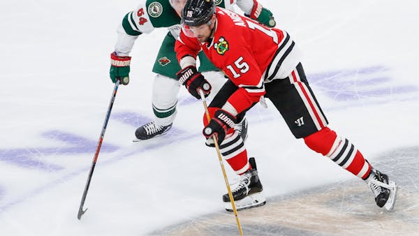 Offense struggles to produce for second straight game in loss to Blackhawks