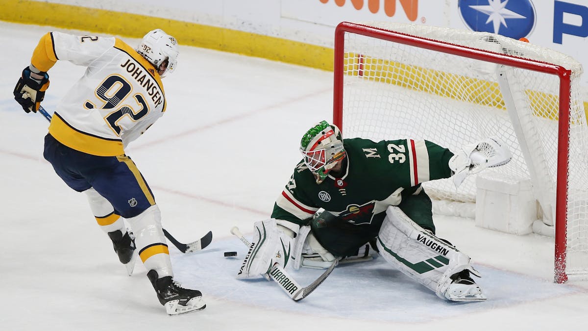Wild remains in playoff spot after shootout loss to Predators