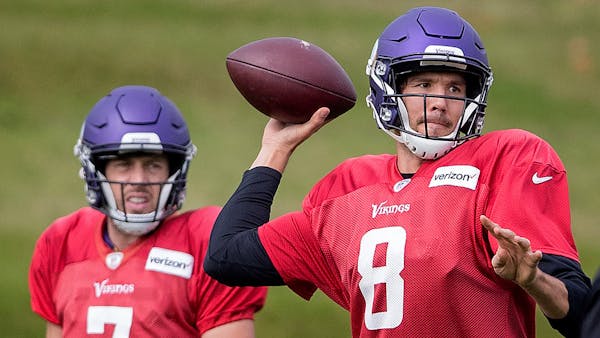 Zimmer: If Bradford is 'ready to play, he'll play'