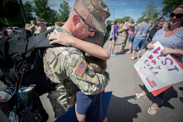 Heartwarming welcome home for National Guard soldiers