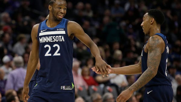 Wolves win again without Butler at Sacramento