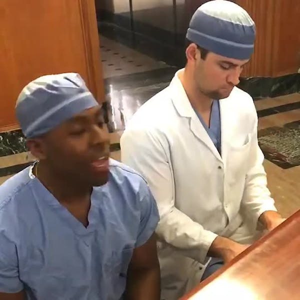 Singing Mayo doctors who went viral perform on 'Ellen'