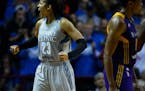 Flipped script: Lynx grab big lead, hold off Sparks to win Game 2