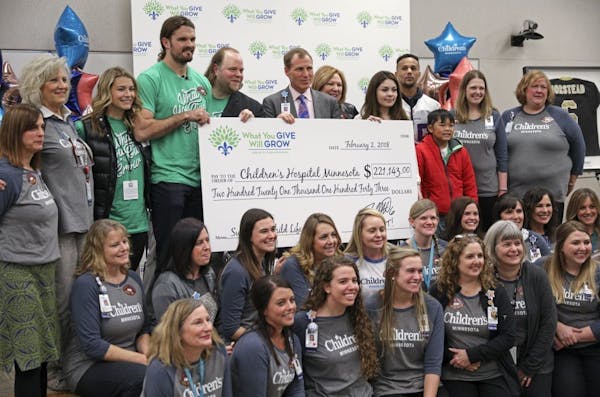 Saints punter makes donation to Minnesota Children's hospital