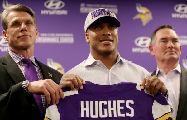 Vikings plan to ease in No. 1 draft pick Hughes