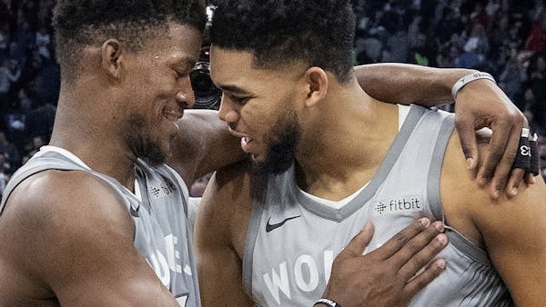 Wolves reach playoffs for first time since 2004