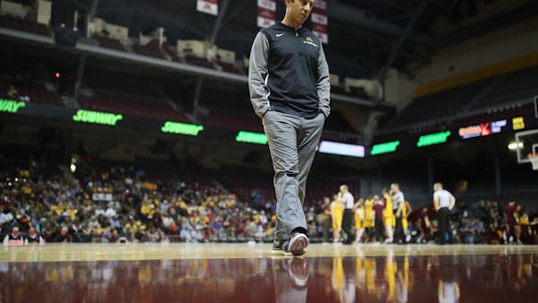 Pitino talks after Gophers scrimmage