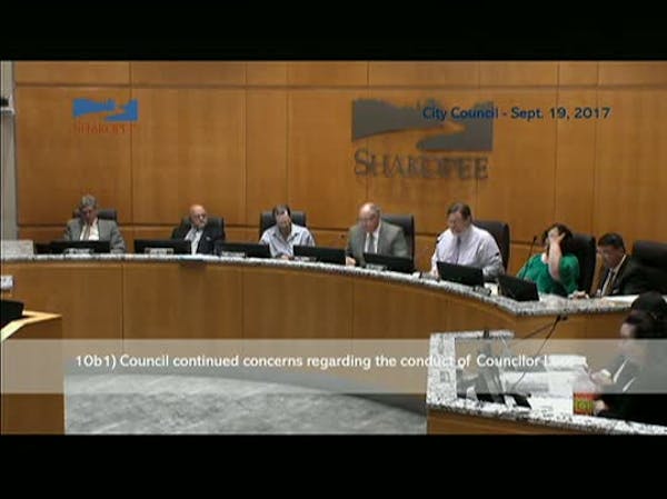 Shakopee City Council member silent amid heated calls for resignation