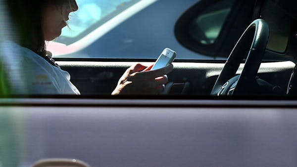 Police sergeant on distracted driving: 'It's an epidemic'