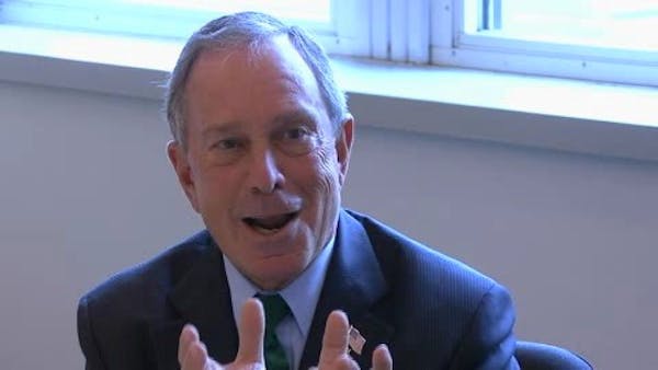 Bloomberg attends Star Tribune meeting