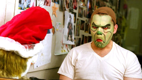 "The Grinch": Mean and green with laughs between