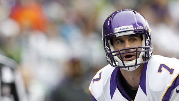 Frazier sticking with Ponder at QB