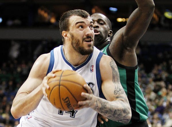 Pekovic leads Wolves to 110-100 victory over Celtics
