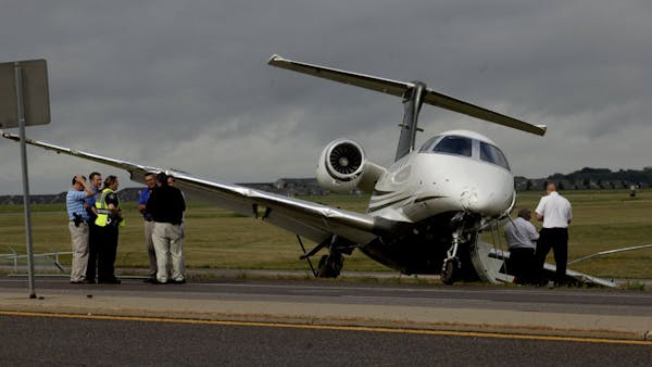 StribCast: Corporate jet overshoots runway