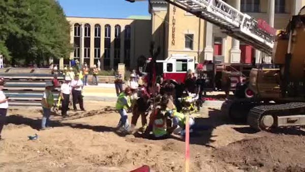 Worker rescued from hole in St. Paul