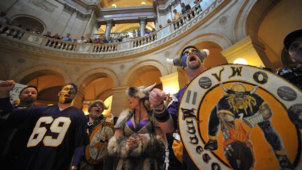 Players and fans pack the Capitol