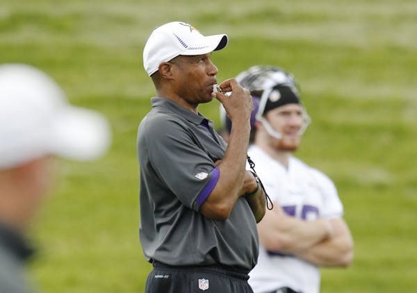 Frazier welcomes Vikings to training camp