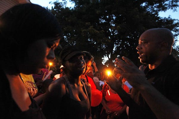 Community holds vigil for Nezzel Banks