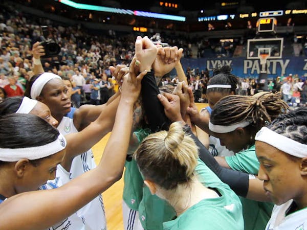 Lynx give Minnesota fans reason to cheer