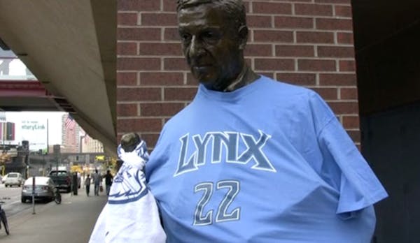 C.J.: Sid Hartman, the reluctant Lynx fan, as never seen before