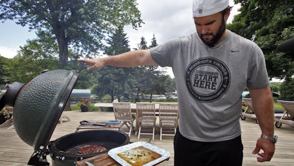 Local pro sports stars are crunch-time chefs, too