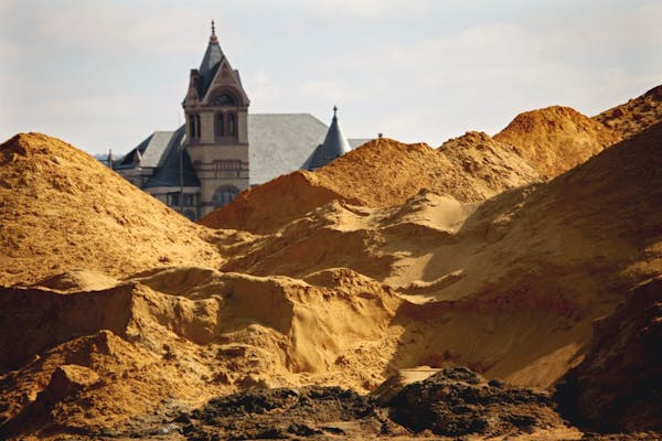 Frac-sand boom comes to Winona