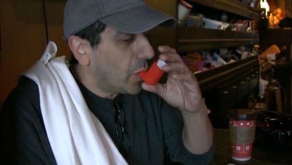 C.J.: Billy Crystal's Oscars joke writer Jeff Cesario on big cigars & his little inhaler