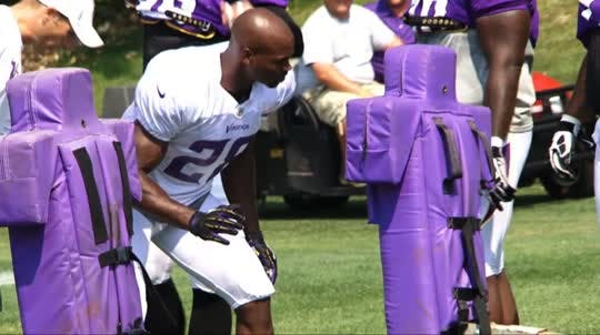 Instead of standing on the sidelines wasting time, running back Adrian Peterson joined the Vikings defensive line for a few drills during Monday's practice.