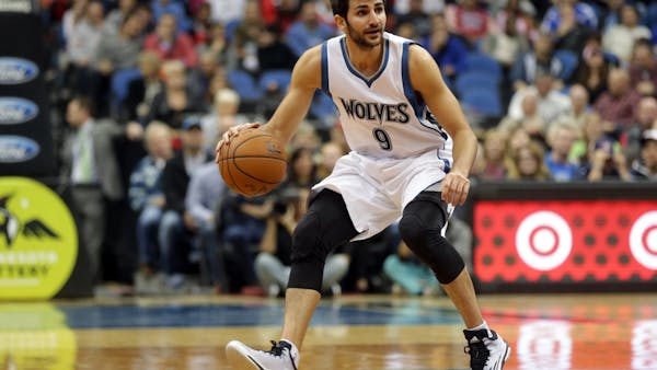 Wolves lose, but Rubio's injury is bigger concern