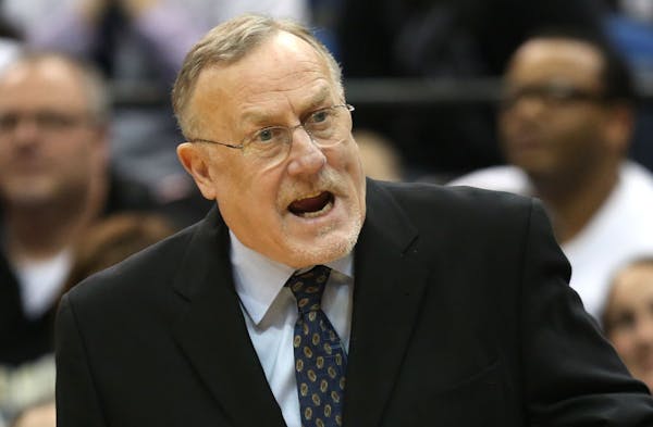 Without fanfare: Is tonight's game Adelman's last with the Wolves?